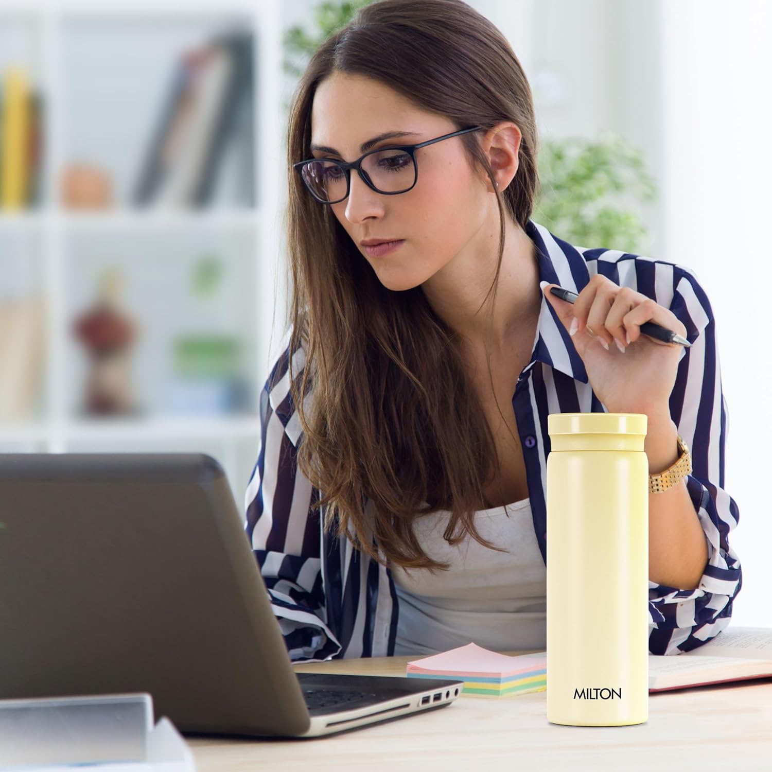 Milton Minimate 300 Thermosteel Compact ISI Certified Water Bottle, Vacuum Insulated Hot and Cold I SS304 Stainless Steel, Leak Proof I 280 ml, Ivory